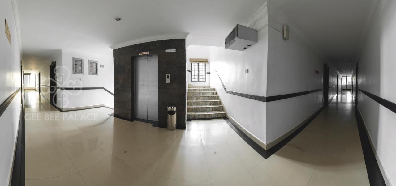 Gee Bee Palace Angamali Luaran gambar